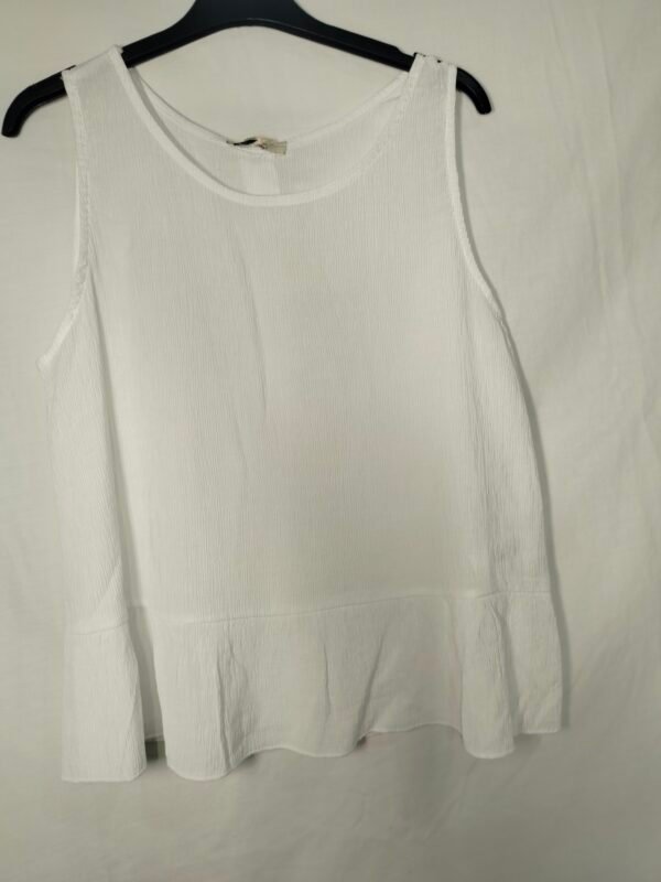 Blusa Desmangada Acampanada – Frescura Italiana que Estiliza