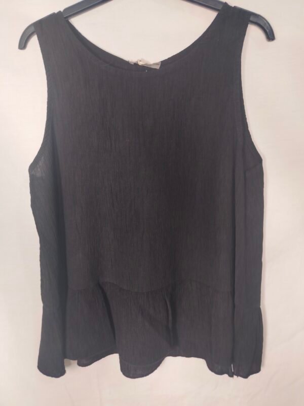 Blusa Desmangada Acampanada – Frescura Italiana que Estiliza