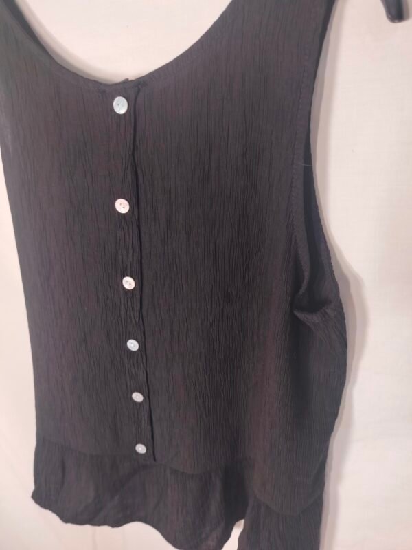 Blusa Desmangada Acampanada – Frescura Italiana que Estiliza