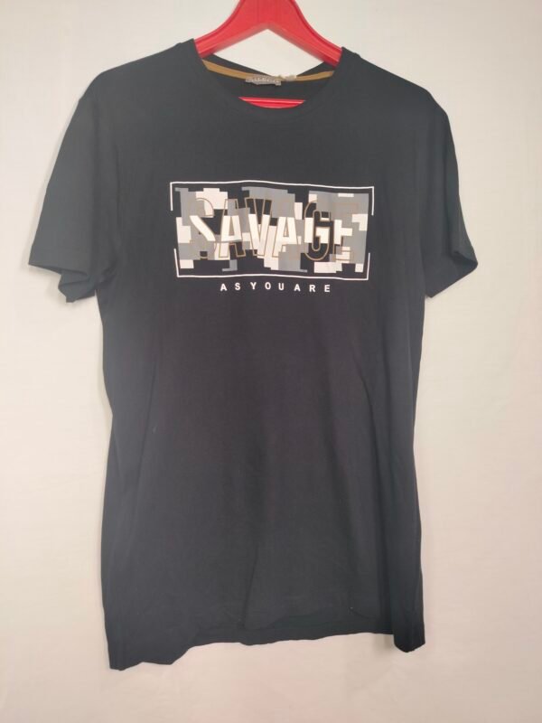 Camiseta Savage – Frescura de Algodón para Días Calurosos