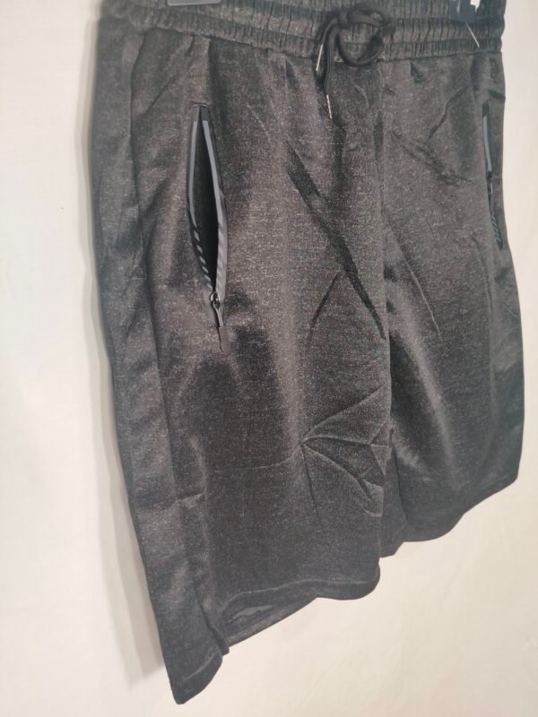 oplus_34 Pantalón Corto Deportivo – Comodidad Total para Días en Movimiento