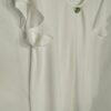 Blusa Cuello Joya – Elegancia Ligera para Días de Verano