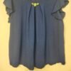 Blusa Cuello Joya – Elegancia Ligera para Días de Verano