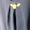 Blusa Cuello Joya – Elegancia Ligera para Días de Verano