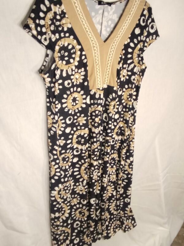 Vestido Estampado - Elegancia Fresca para Días que No Paran