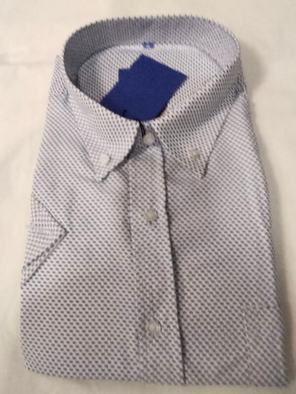 Camisa Cro M.C. – Elegancia Fresca para Días que Empiezan Temprano