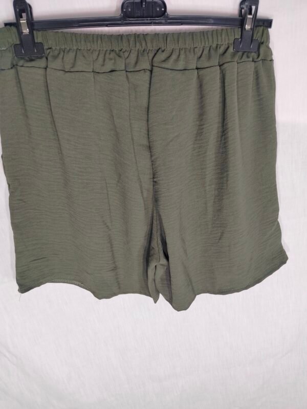 Pantalón Corto con Bolsillos – Cintura Cómoda y Corte Fresco
