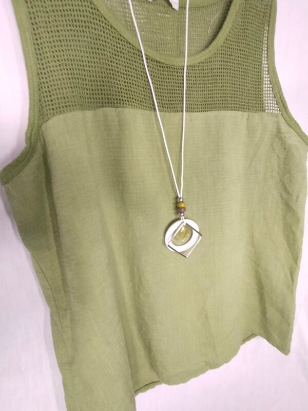 Blusa Rejilla Natural - Frescura Elegante para Días Intensos