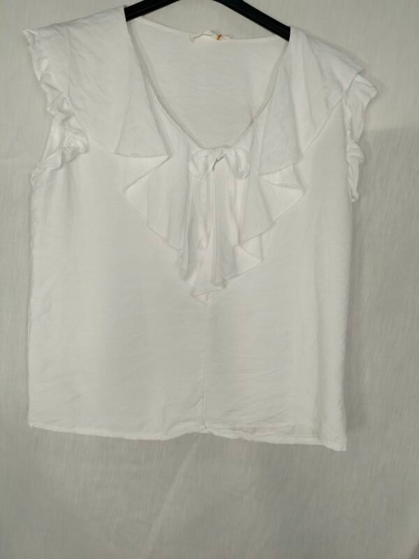 Blusa de Volantes – Elegancia Fresca para Días que No Paran