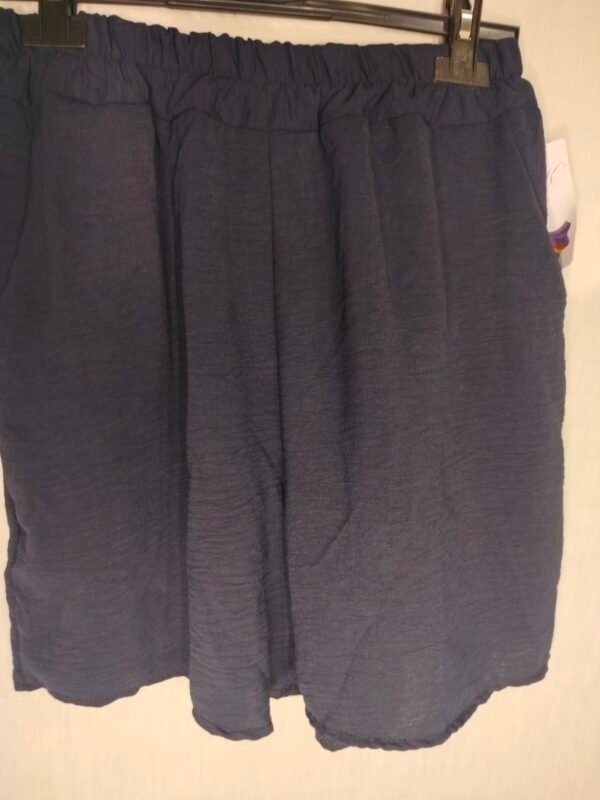 Pantalón Corto con Bolsillos – Cintura Cómoda y Corte Fresco