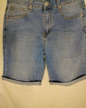 Pantalón Vaquero Corto - Comodidad y Estilo para los Días Más Activos