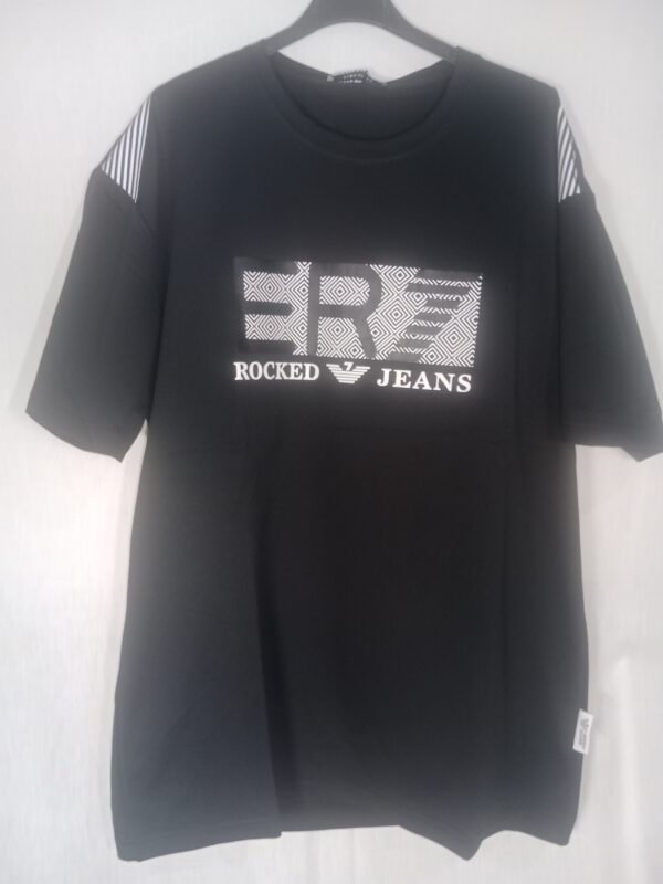 Camiseta Rocked – Comodidad para los días que no paran