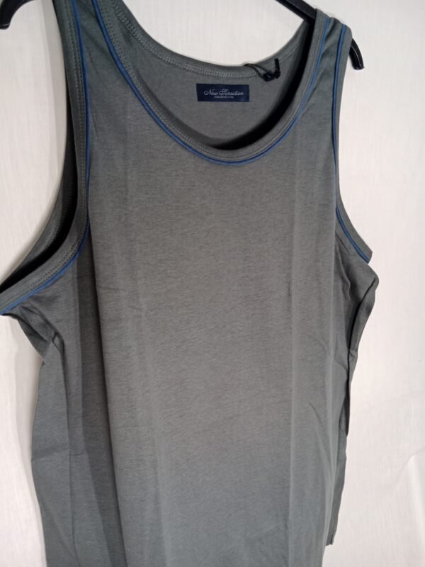 Camiseta de Tirantes Caballero – Frescura en los días más calurosos