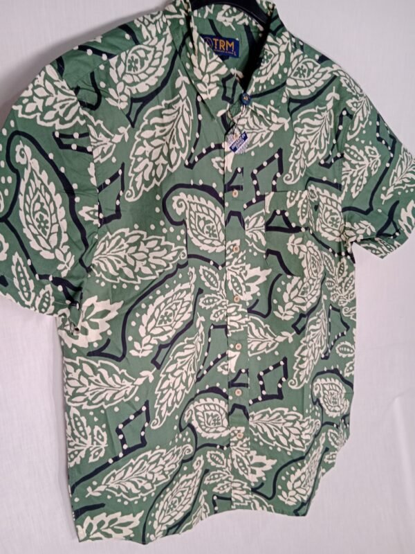 Camisa estampada traspirable