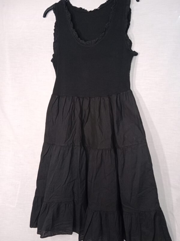 Vestido Tirante Canalé – Elegancia cómoda durante todo el día