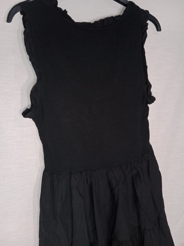 Vestido Tirante Canalé – Elegancia cómoda durante todo el día
