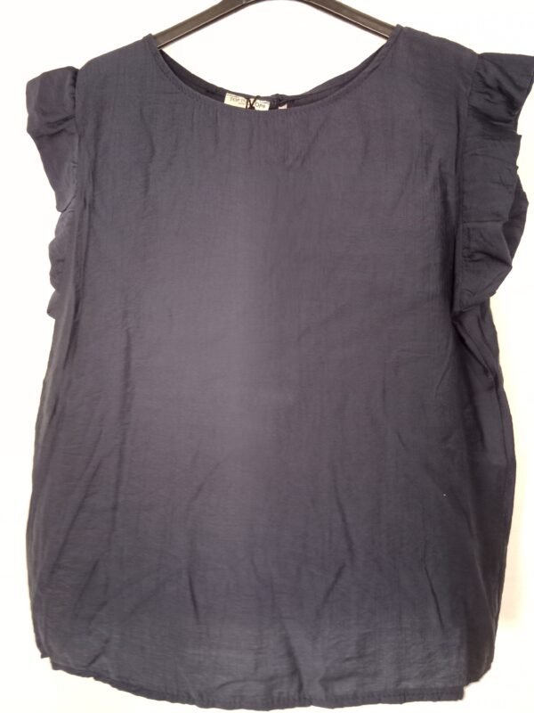Blusa Volantes Cuello Caja – Que te acompaña durante todo el día