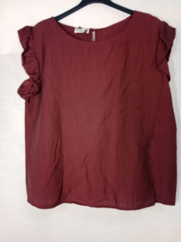 Blusa Volantes Cuello Caja – Que te acompaña durante todo el día