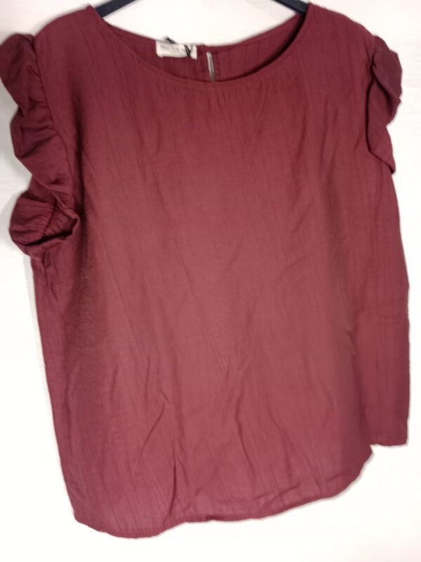 Blusa Volantes Cuello Caja – Que te acompaña durante todo el día