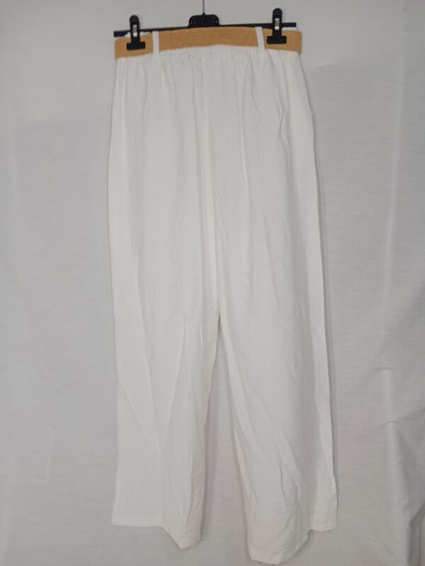 Pantalón Camal Ancho con Cinturón – Frescura y comodidad para los días más activos