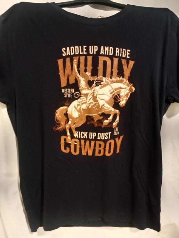 Camiseta Cowboy – Frescura y estilo para todo el día