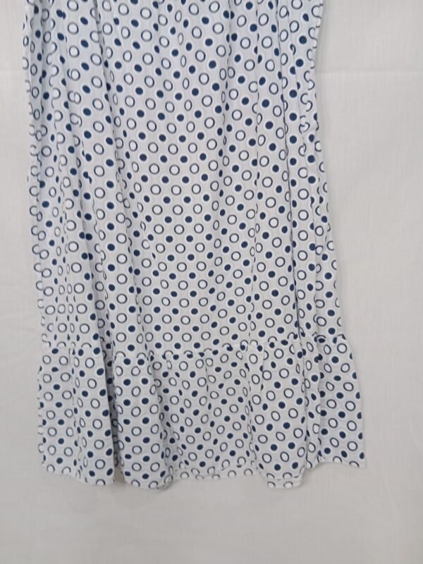 Vestido de Tirantes de Viscosa – Frescura y estilo para los días de verano