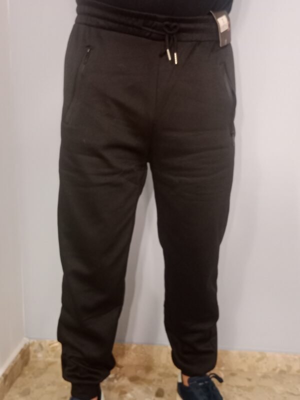 Pantalón de Chándal – Comodidad y seguridad para todo el día