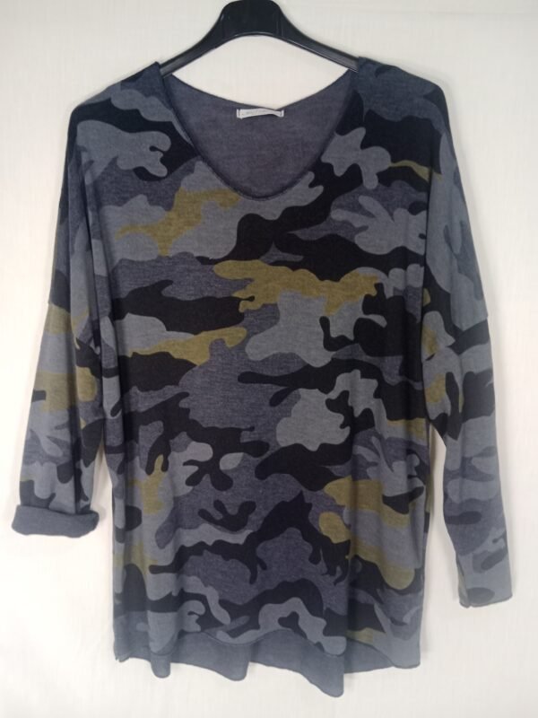 Suéter Camuflaje Urbano – Estilo y comodidad durante todo el día
