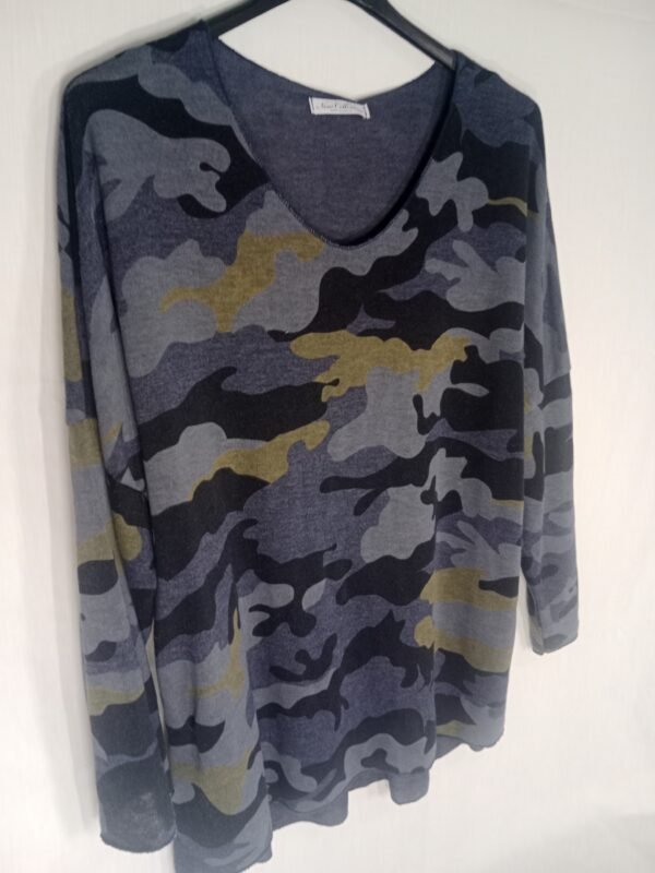 Suéter Camuflaje Urbano – Estilo y comodidad durante todo el día