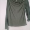 Blusa Cuello Broche – Elegancia y comodidad para todo el día