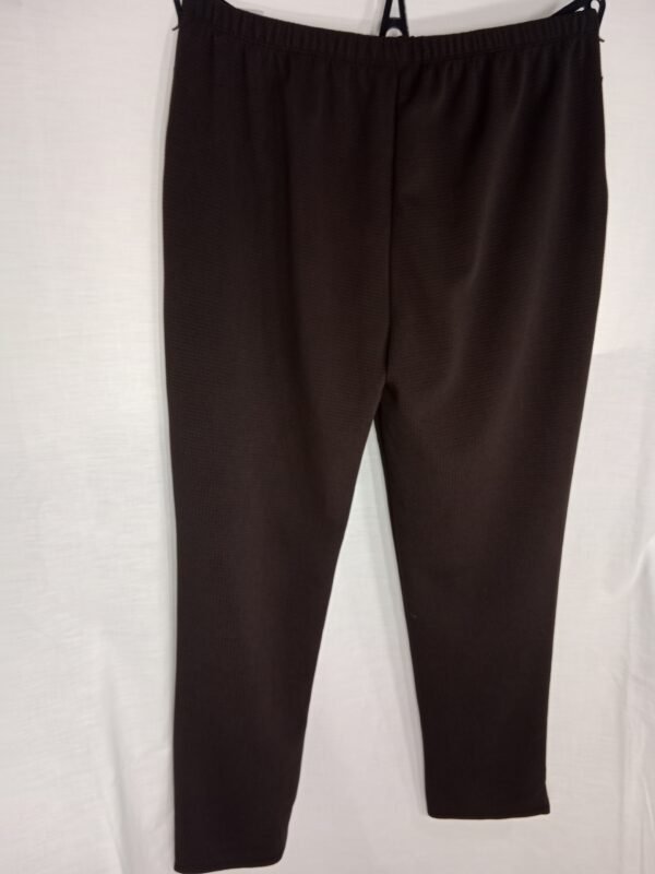 Pantalón Señora Elástico – Comodidad y elegancia durante todo el día