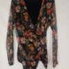 Blusa Cruzada con Broche – Elegancia que transforma tu look