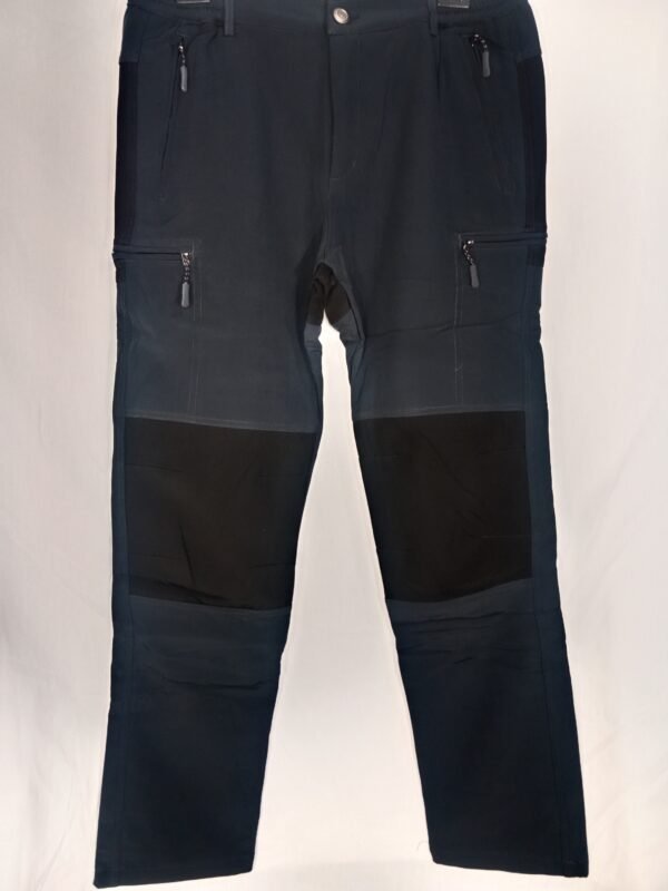 Pantalón de Montaña – Comodidad y protección para tus días más activos