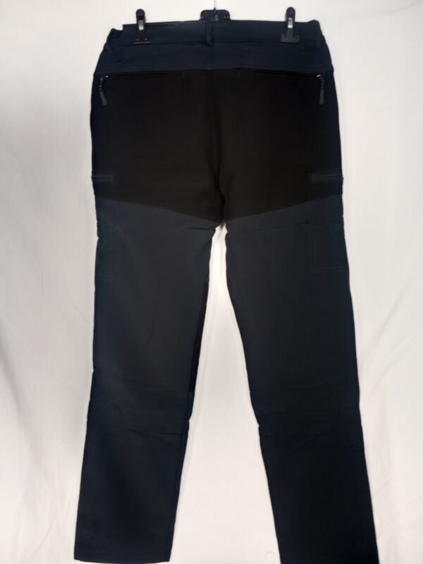Pantalón de Montaña – Comodidad y protección para tus días más activos