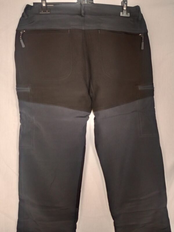 Pantalón de Montaña – Comodidad y protección para tus días más activos